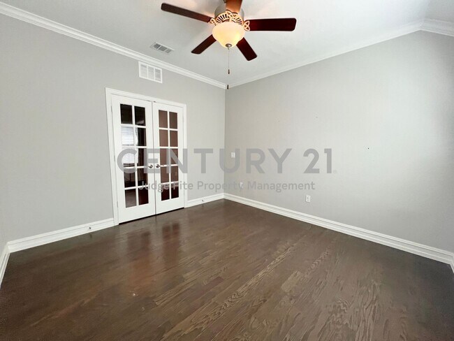 Building Photo - Beautiful and Open 3/2/2 Home in McKinney ...