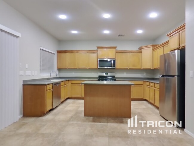 Foto del edificio - 15034 N 146th Ln