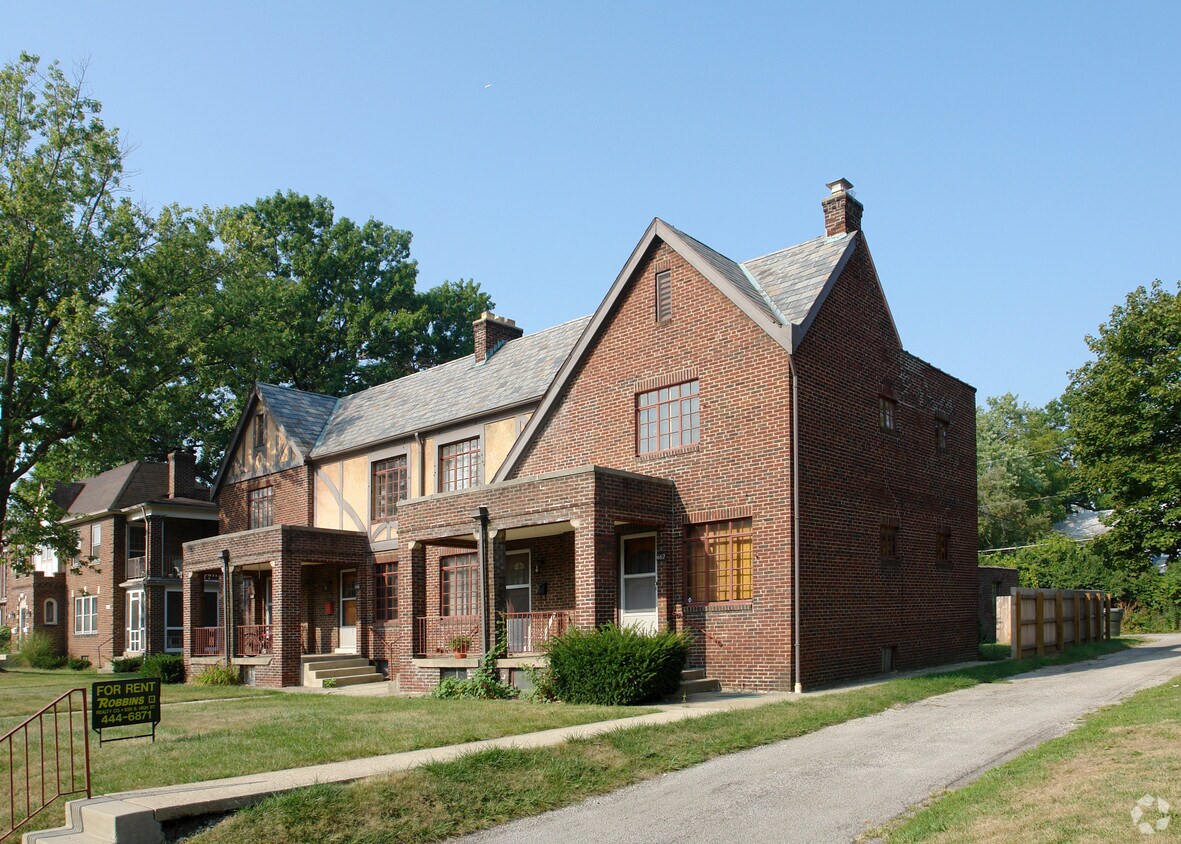 Primary Photo - 1661-1667 Wyandotte Rd