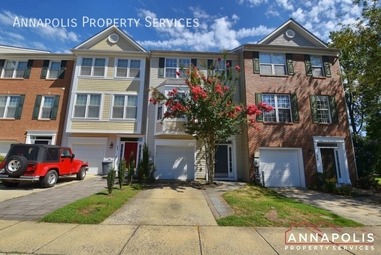 Foto principal - 860 Stonehurst Dr