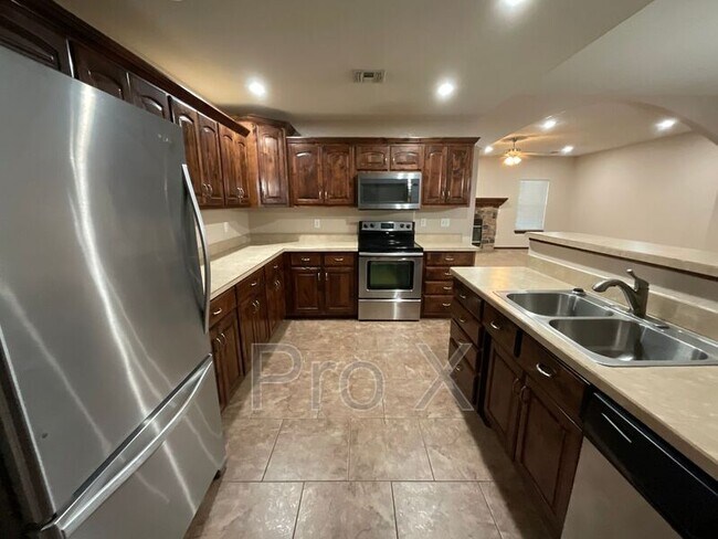 Foto del edificio - 1301 April Crossing