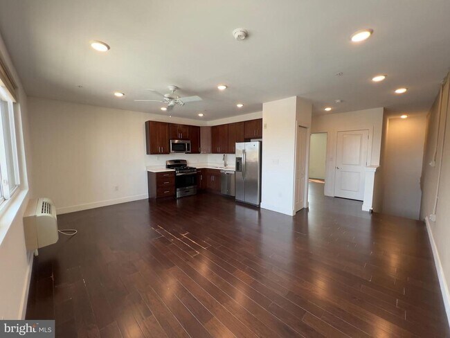 Foto del edificio - 1637 Poplar St