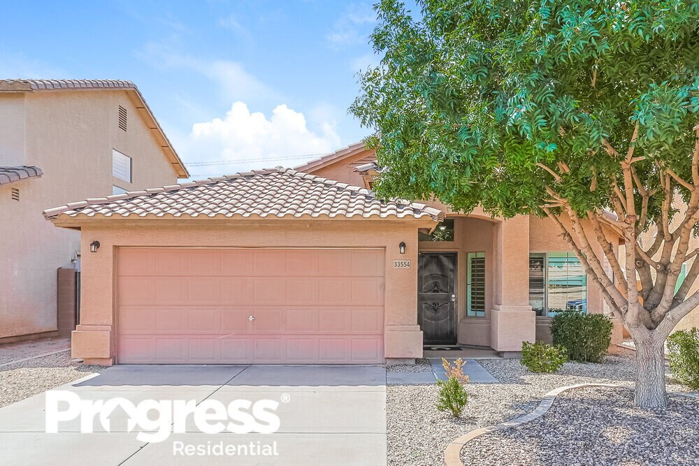 Foto principal - 33554 N Cobble Stone Dr