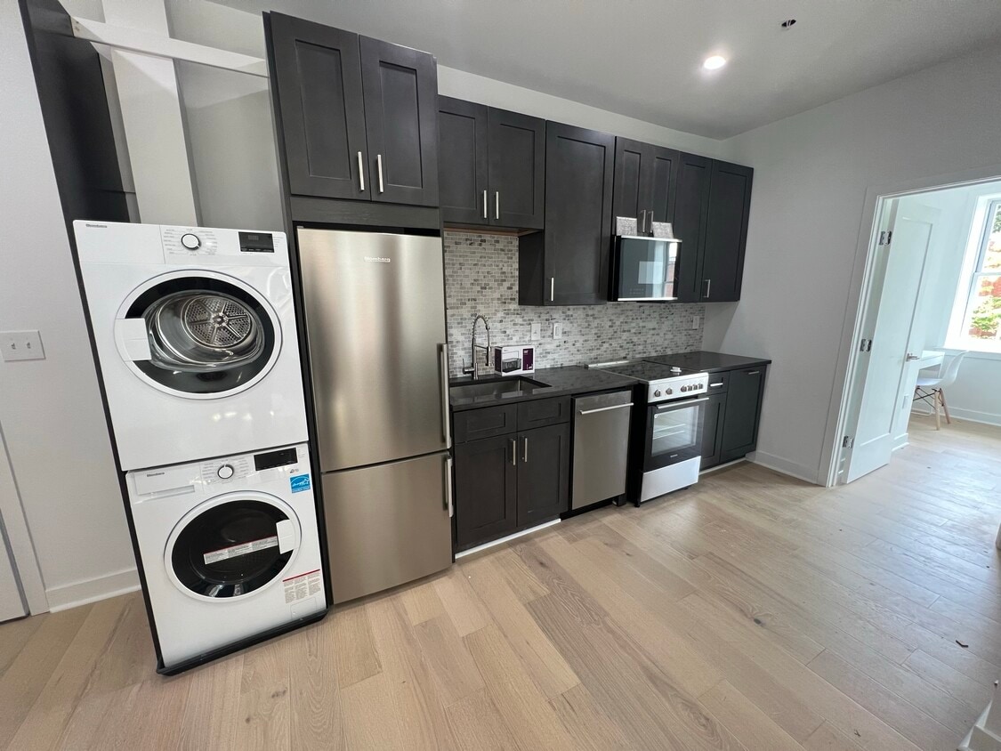 Primary Photo - 1234 34th St NW