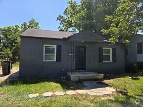Building Photo - 2056 Edgar St