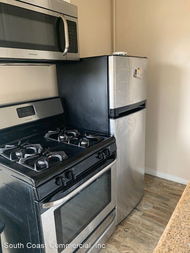 Foto del edificio - 4204-4212 Ingraham St