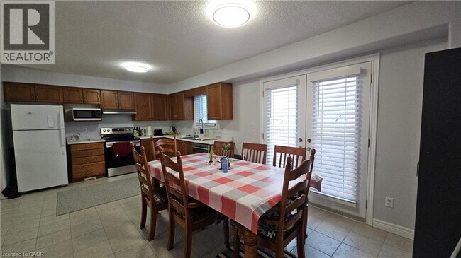 Photo du bâtiment - 10 Doll Ct