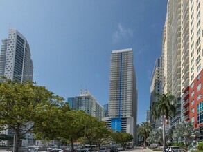 Building Photo - 1200 Brickell Bay Dr