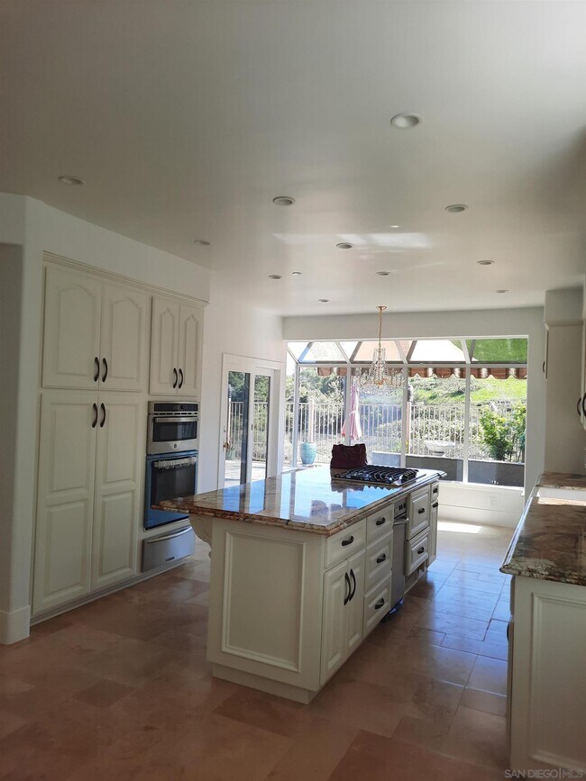 Building Photo - 2341 Canyon View Glen