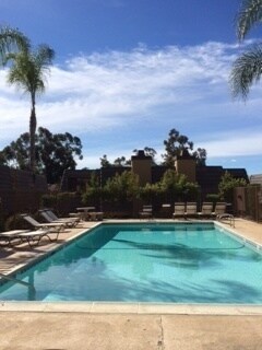 Building Photo - Alpine Glen Place