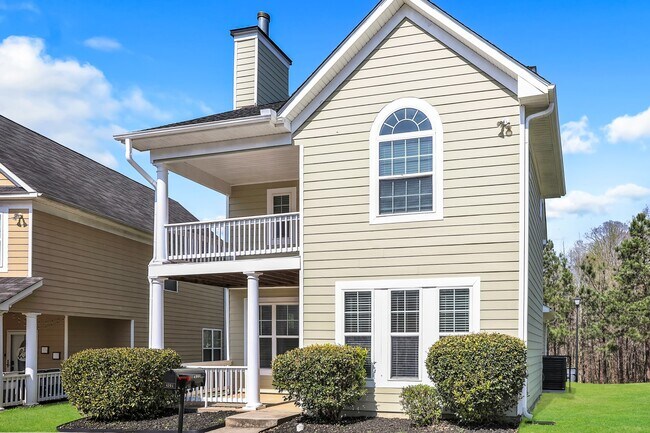 Building Photo - 4904 Heritage Cir