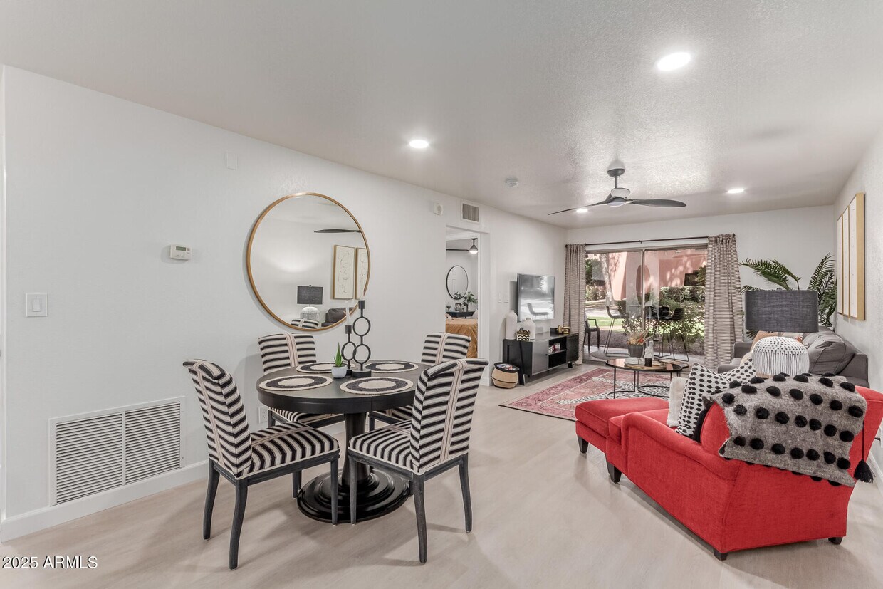 Foto principal - 12212 N Paradise Vlg Pkwy S
