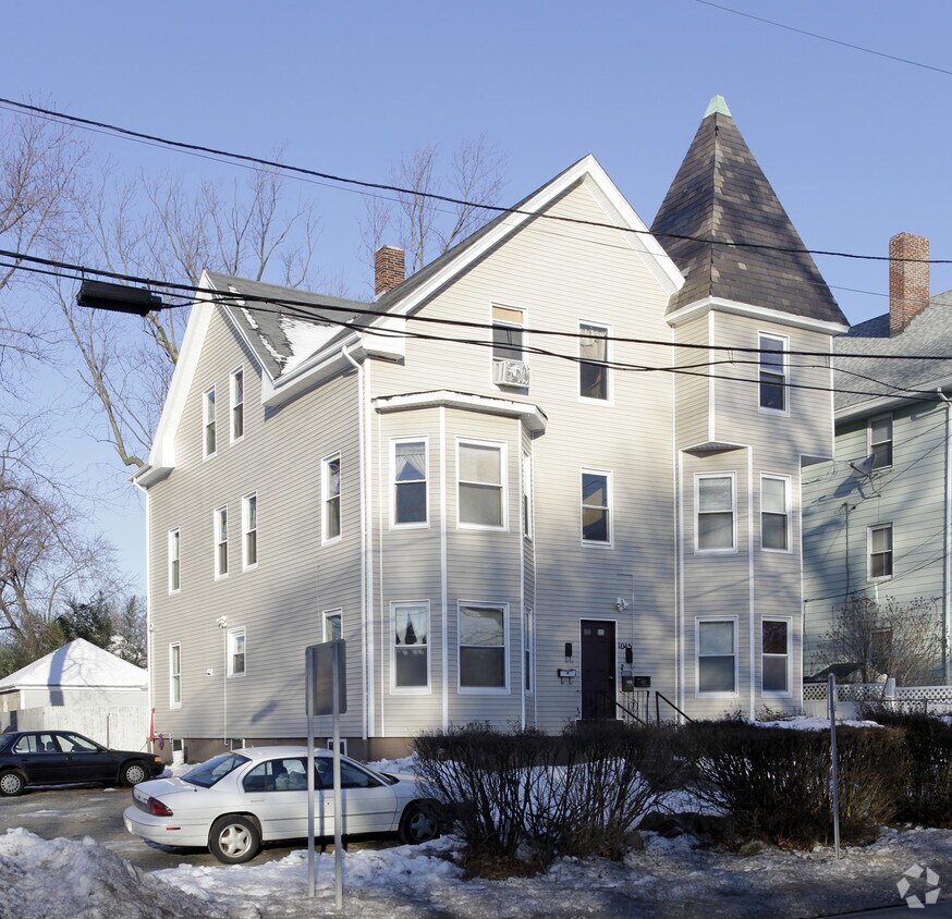 Foto principal - 1045 Elmwood Ave