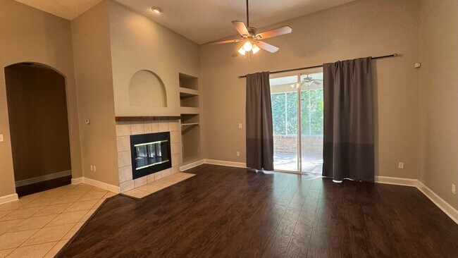 Building Photo - 4 Bedroom, Corner Lot Home Move in Ready!