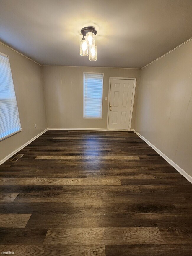 Foto del edificio - 2 br, 1 bath Duplex - 521 S Oak St
