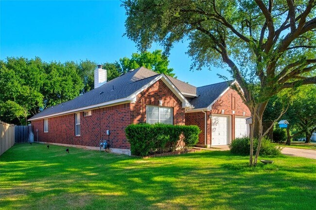 Building Photo - 8248 Montoya Cir