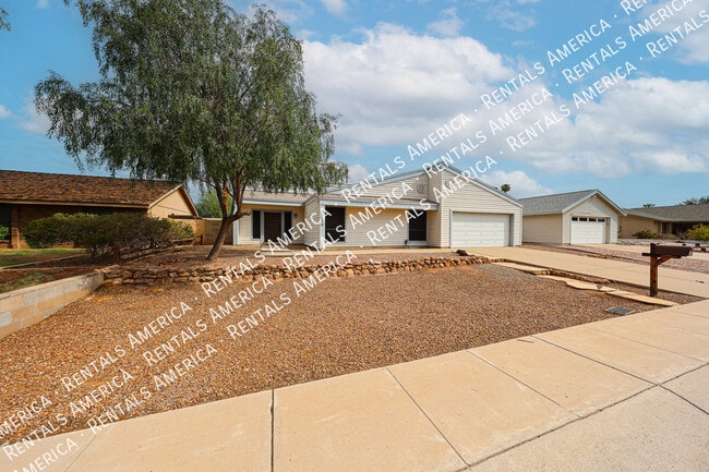 Building Photo - 1716 E Redfield Rd