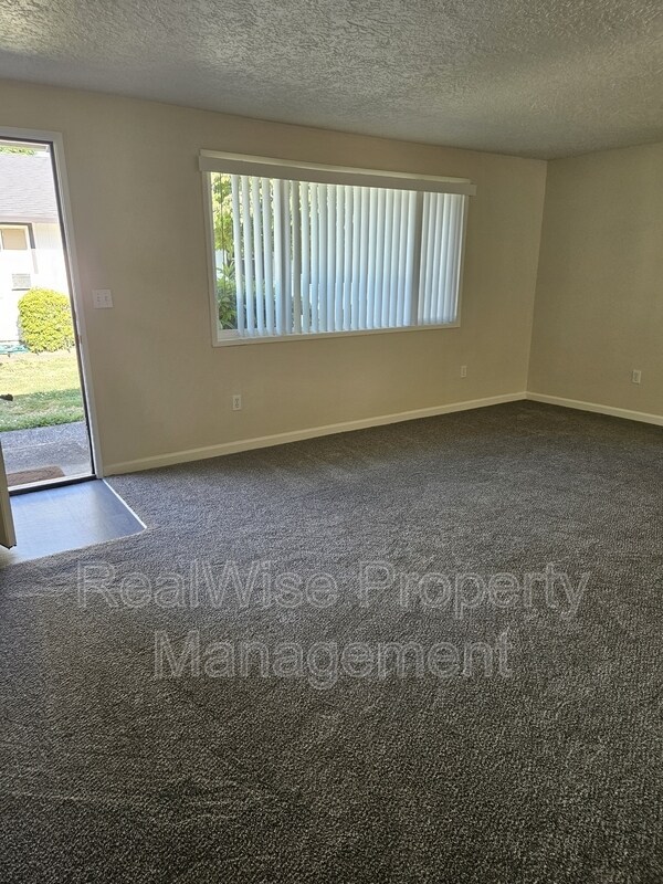 Foto del edificio - 562 NE Anderson St
