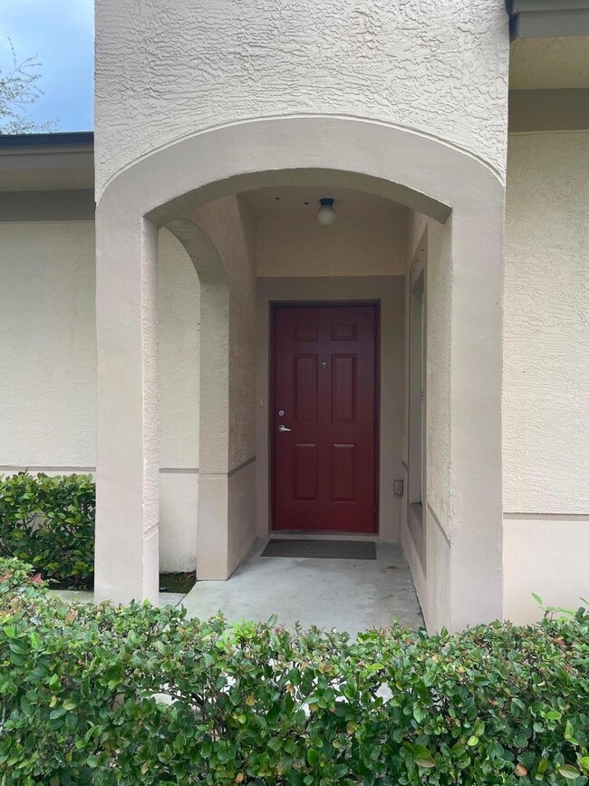 Building Photo - 1833 Pelican Dr