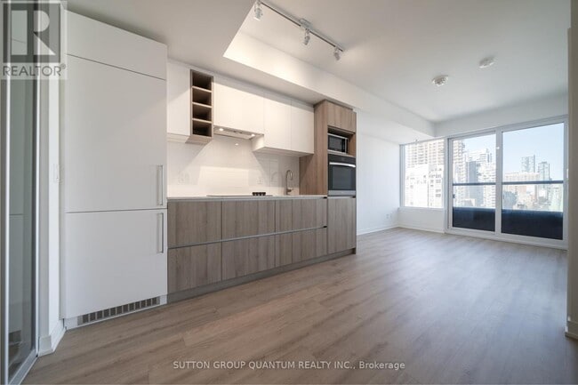 Photo du bâtiment - 319 Jarvis St