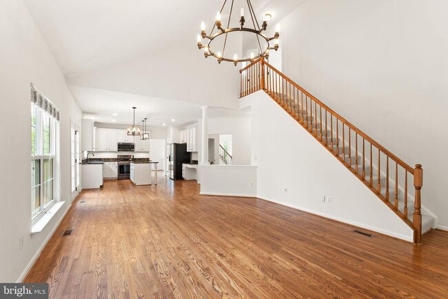 Building Photo - 43205 Cardston Pl