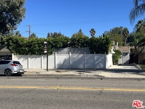 Building Photo - 4846 Topanga Canyon Blvd