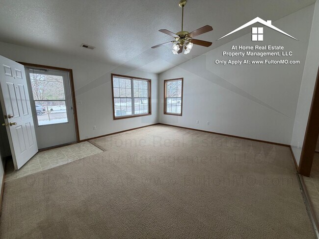 Foto del edificio - Gates Boulevard 2629–2631 Duplex