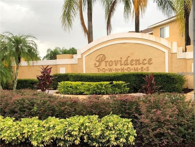 Foto del edificio - 2113 Fluorshire Dr