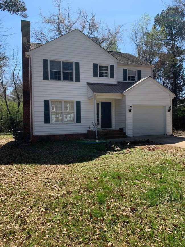 Building Photo - Brookstone Home Available for Immediate Mo...