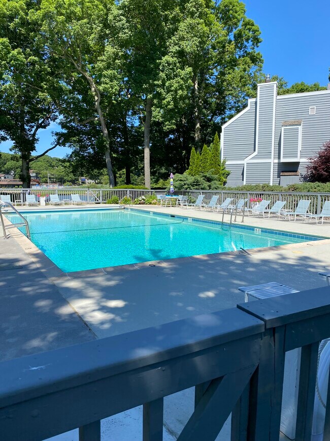 Pool - 12 Castle Rock