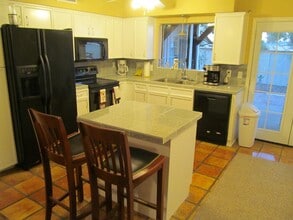 Building Photo - 1301 W Rio Salado Pky