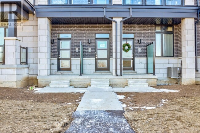 Building Photo - 2550 Castlegate Crossing