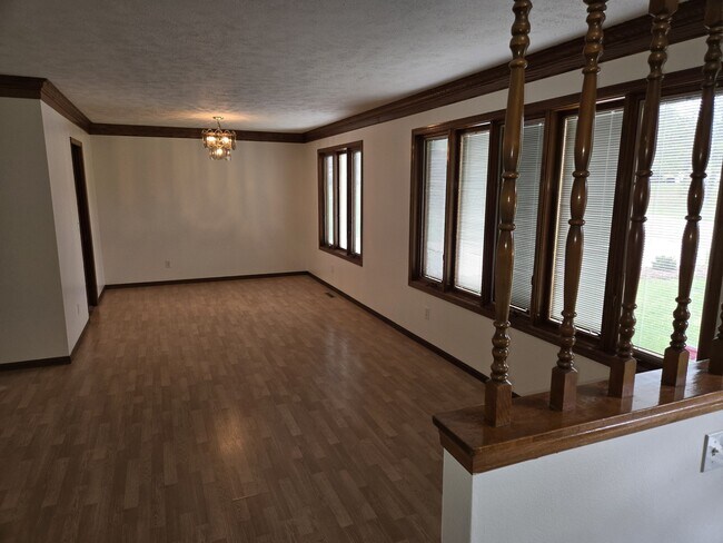 Foto del edificio - 3802 Gnarl Tree Ln