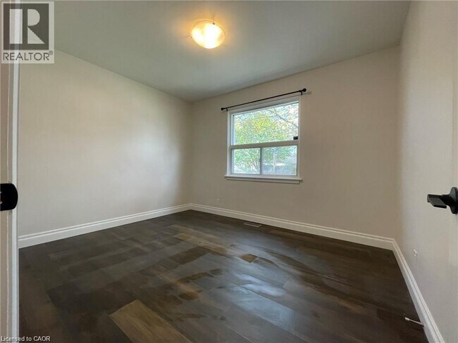 Photo du bâtiment - 333 E 28th St