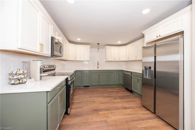 Building Photo - 1198 Red Bank Rd