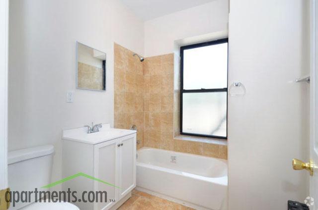 Baño - The Residences at Clinton Hill