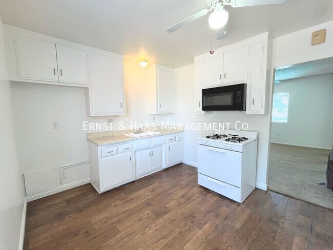 Foto del edificio - 5975 Myrtle Ave