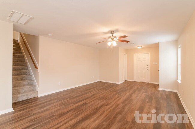 Foto del edificio - 3703 Bent Springs Ln