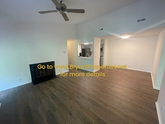 Foto del edificio - 148 N Timber Dr