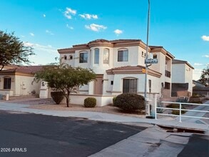 Building Photo - 513 W Beautiful Ln