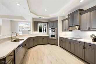 Building Photo - 10733 Mirasol Dr Building Photo - 10733 Mirasol Dr