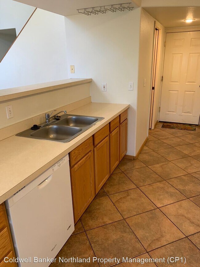 Building Photo - 2 br, 2.5 bath House - 2873 S Highland Mes...
