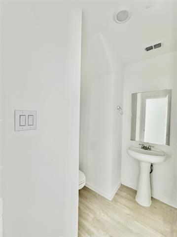 Building Photo - 906 Grebe Dr