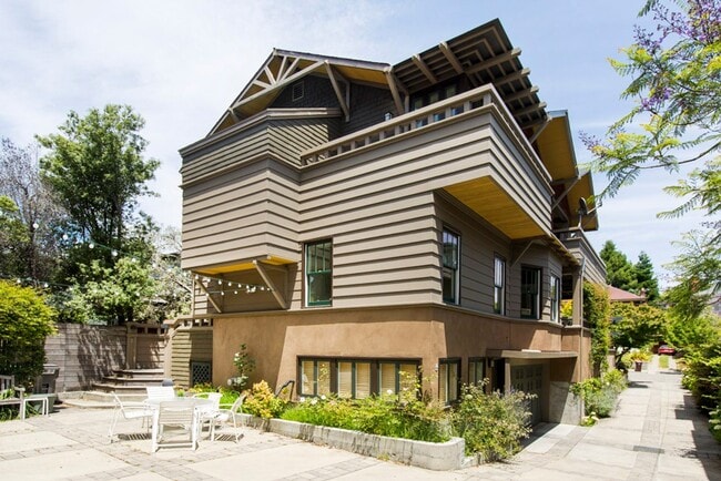 Sunny Apartment in Elmwood Neighborhood - Sunny Apartment in Elmwood Neighborhood