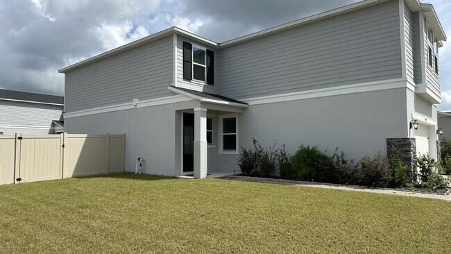 Building Photo - 2919 Sanctuary Dr