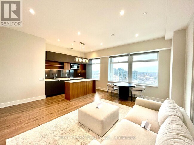 Photo du bâtiment - 111 St Clair Ave W