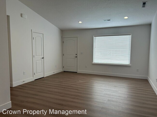 Building Photo - 3 br, 2 bath House - 10517 Silverbright Dr