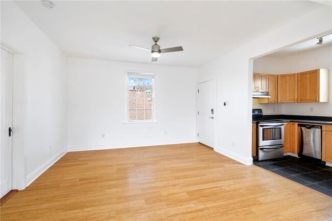 Foto del edificio - 1364 Constance St