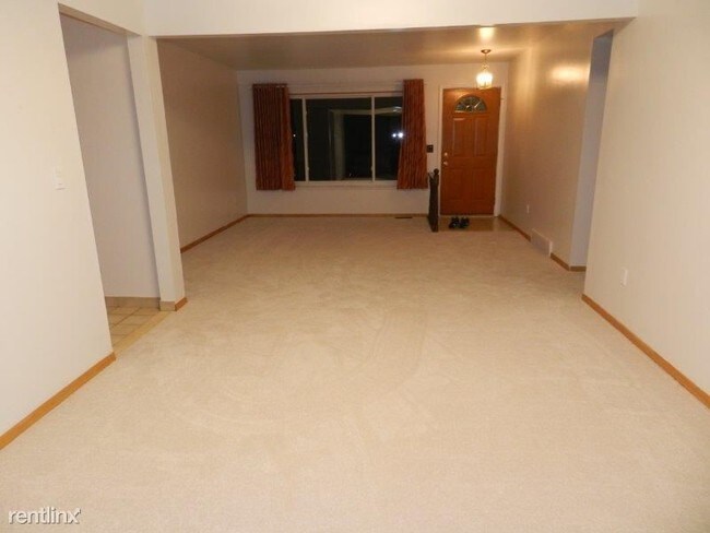 Foto del edificio - 5194 Blair Dr