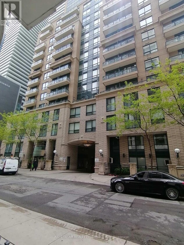 Primary Photo - 35-1235 Hayden St